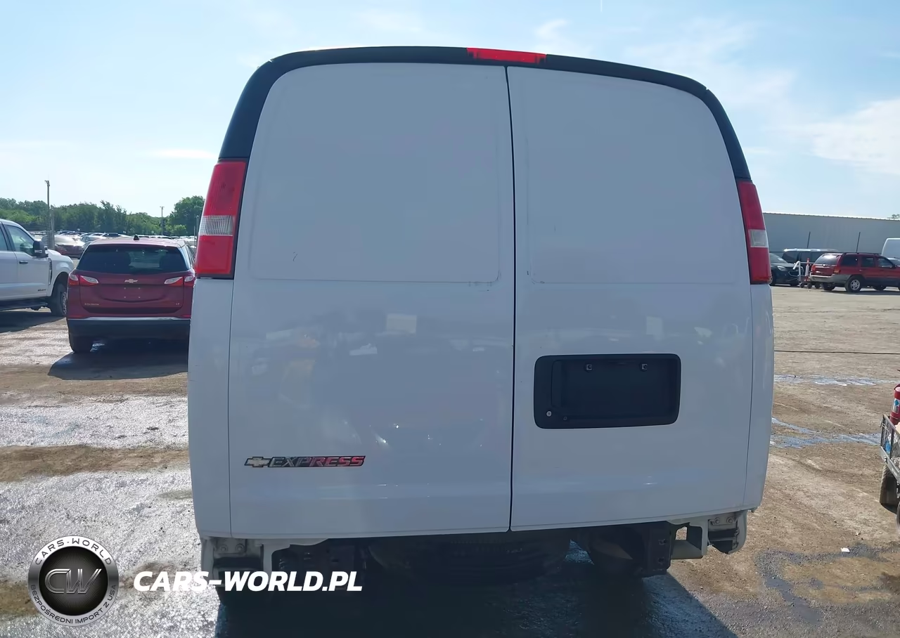 2019 Chevrolet Express 2500 Work Van VIN:1GCWGAFP4K1172464 - 17