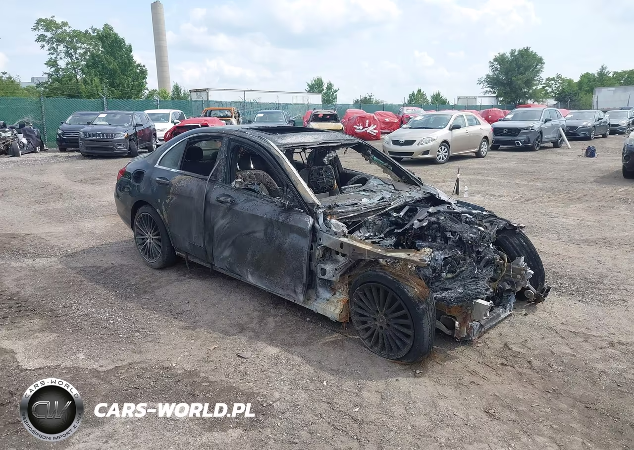 2019 Mercedes-Benz C 300 4Matic – zdjęcie 1 z 16