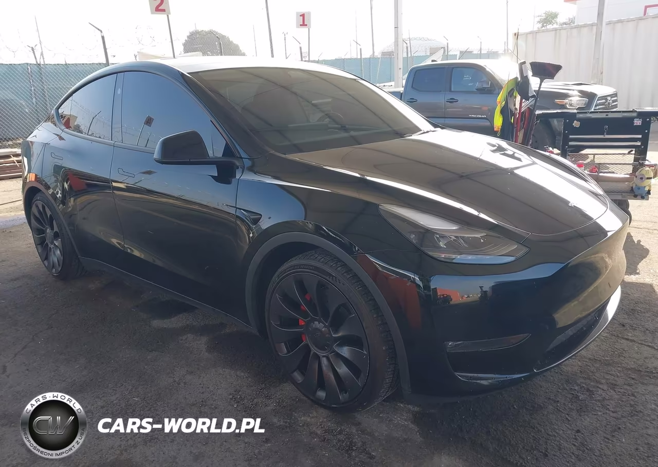 2023 Tesla Model Y Performance Dual Motor All-Wheel Drive – zdjęcie 1 z 18