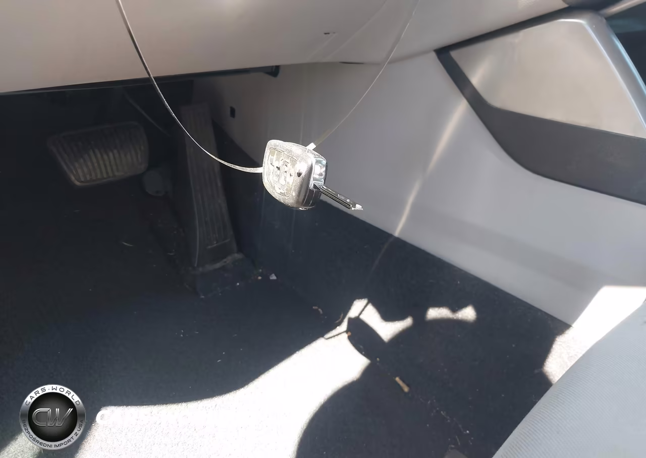 2017 Hyundai Sonata VIN:5NPE24AF7HH588701 - 11