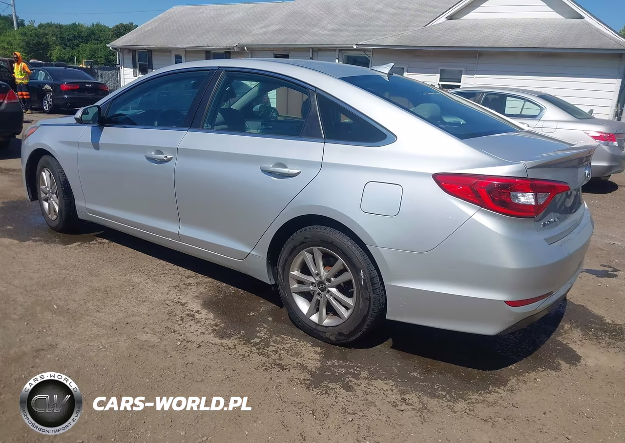 2017 Hyundai Sonata VIN:5NPE24AF7HH588701 - 3