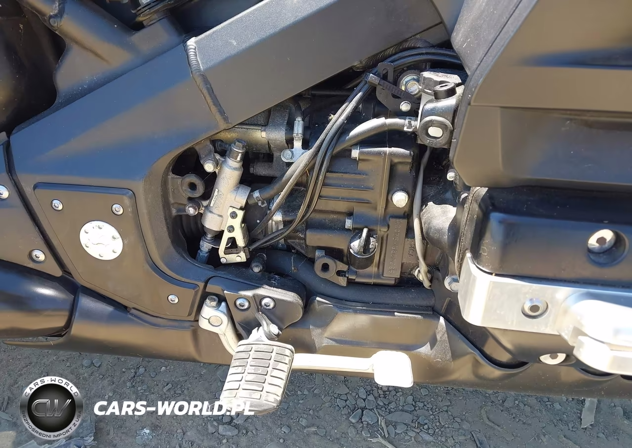 2015 Honda Gl1800 B VIN:JH2SC6848FK200140 - 8