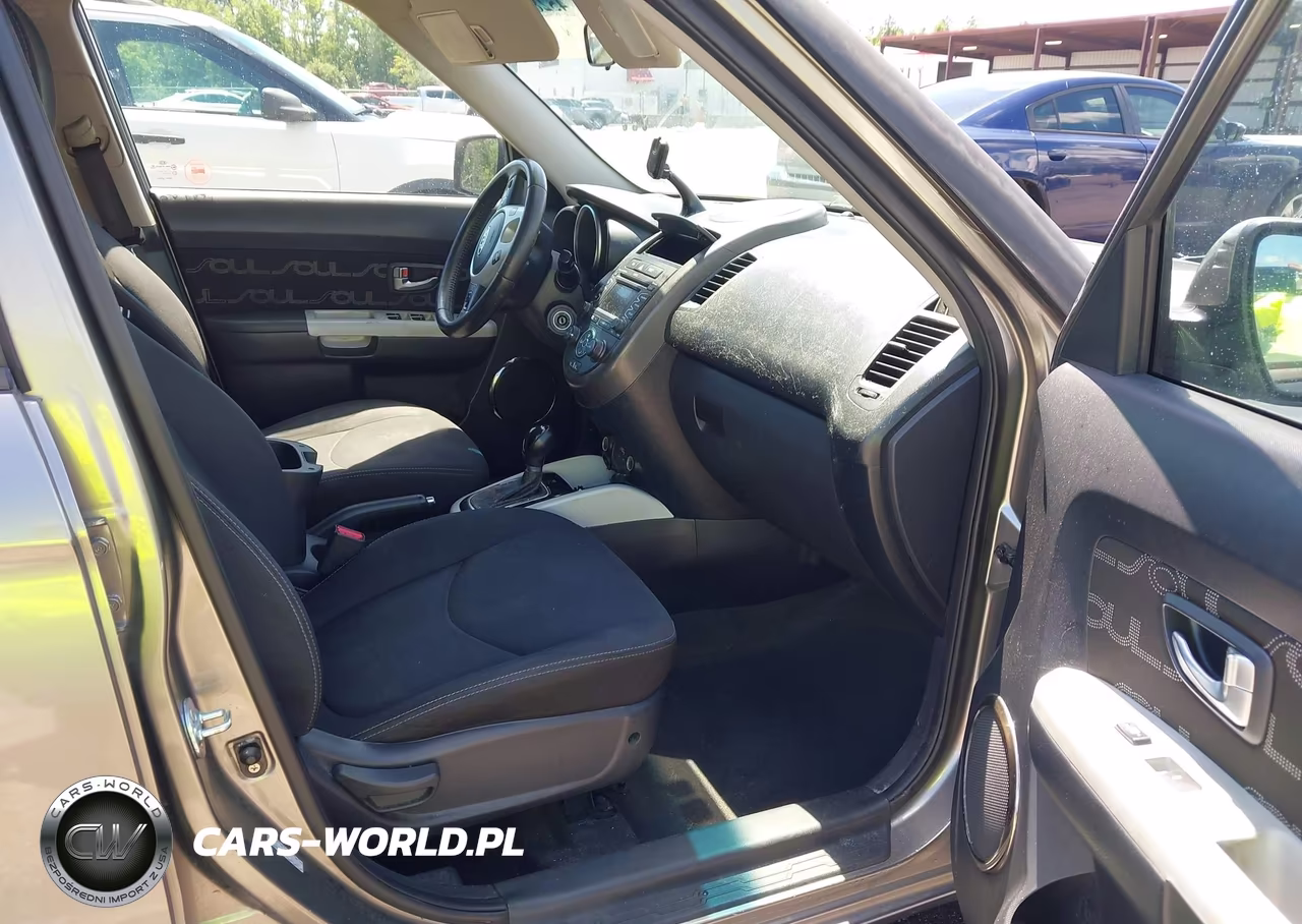2012 Kia Soul + VIN:KNDJT2A66C7373100 - 5