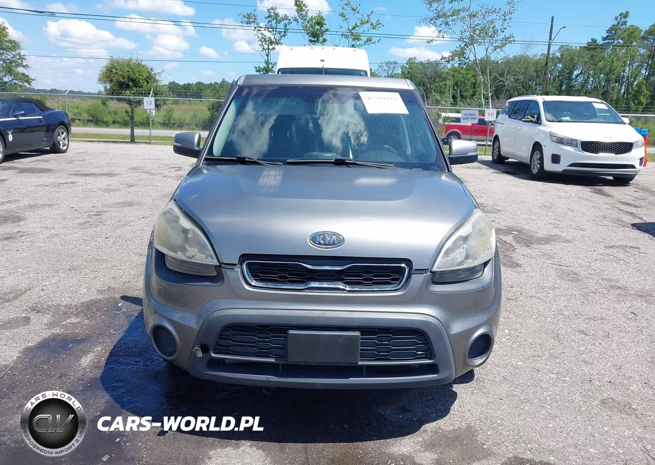 2012 Kia Soul + VIN:KNDJT2A66C7373100 - 6