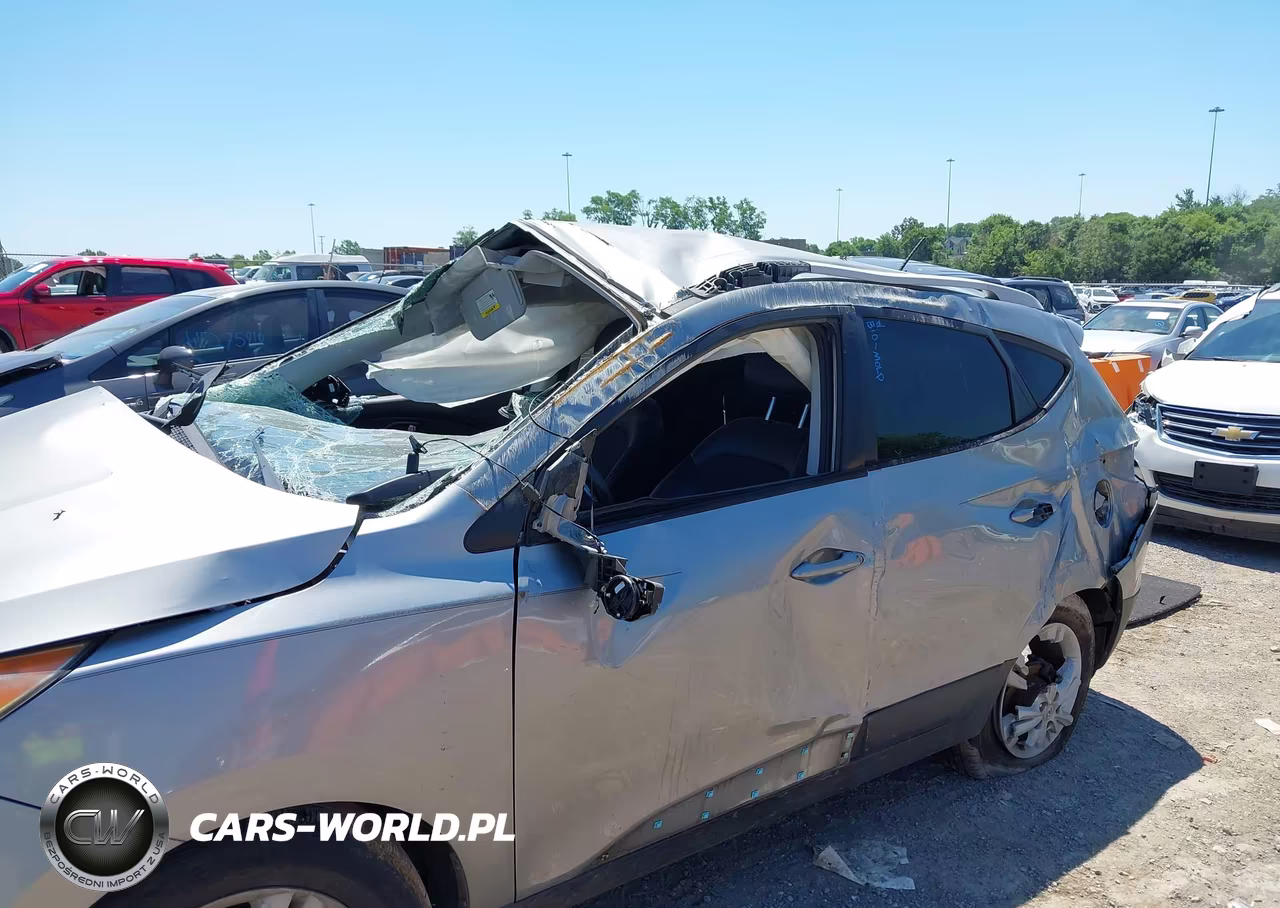 2011 Hyundai Tucson Gls VIN:KM8JU3AC2BU258076 - 6
