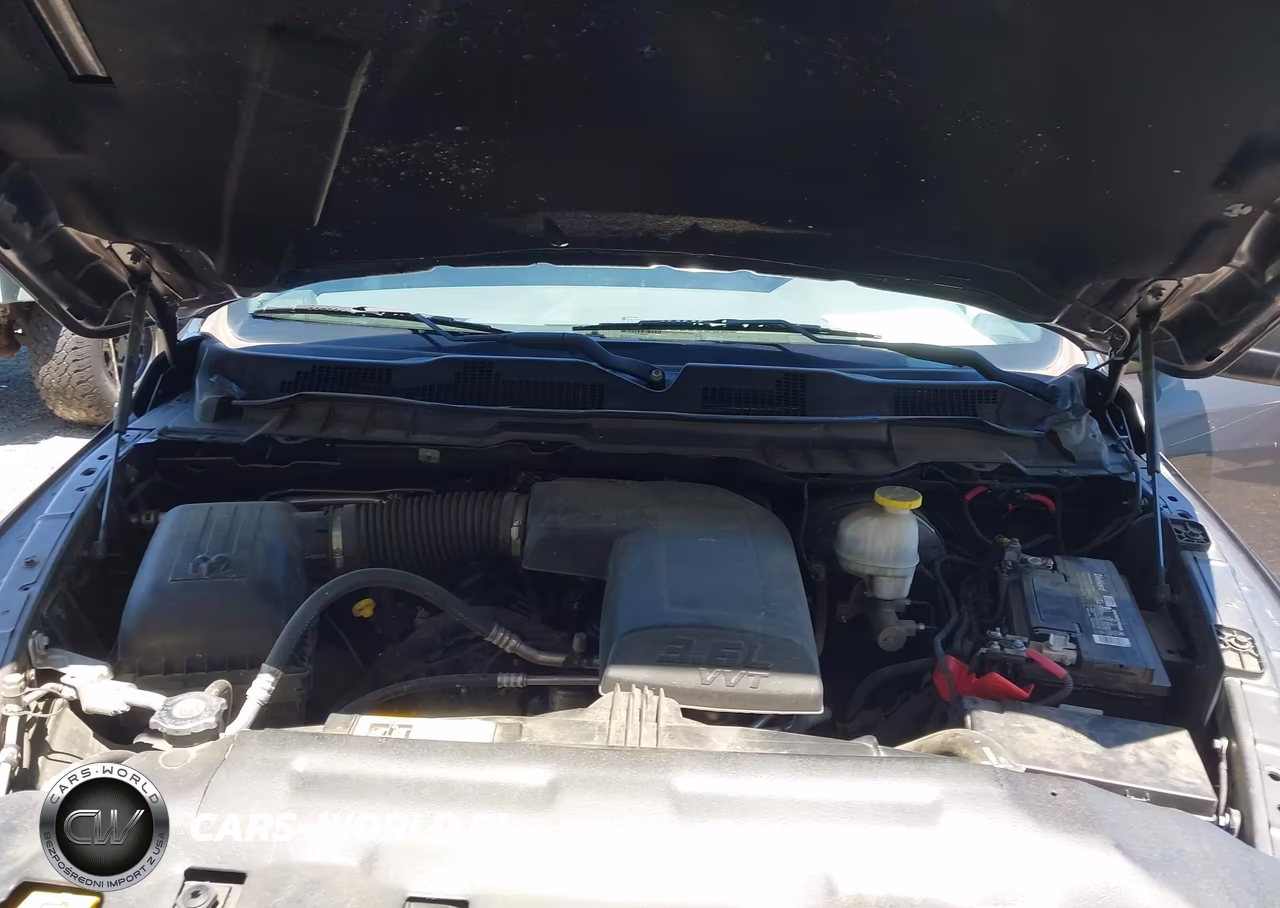 2019 Ram 1500 Classic Tradesman 4X4 5'7 Box VIN:1C6RR7KG9KS641985 - 10