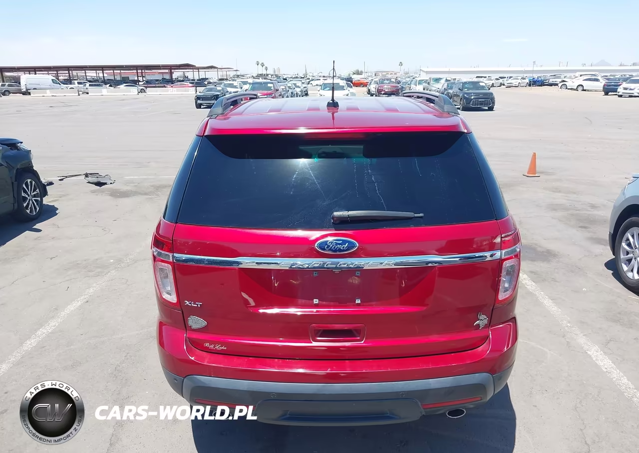 2015 Ford Explorer Xlt VIN:1FM5K7D81FGB84689 - 16