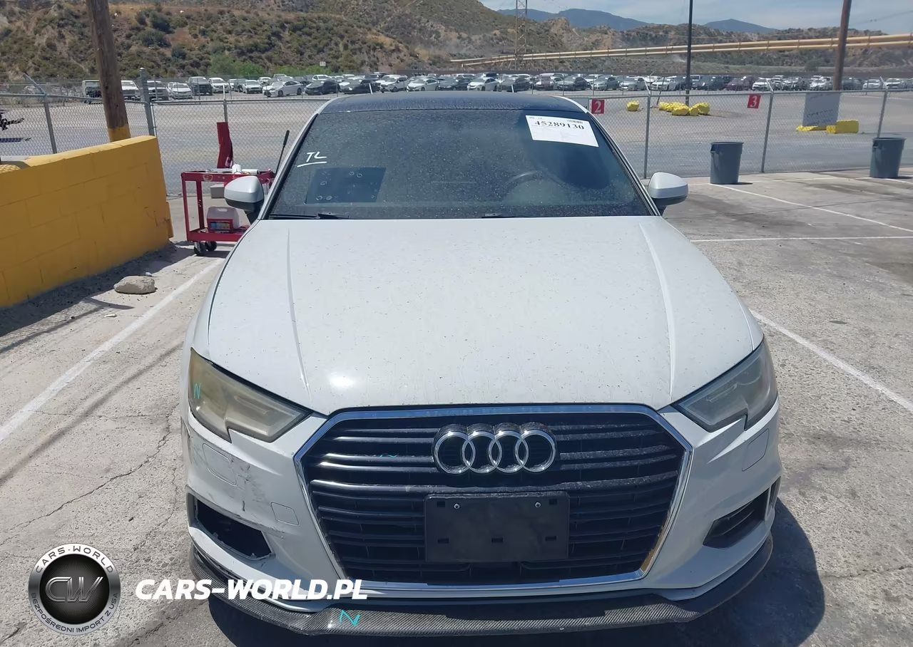 2018 Audi A3 2.0T Premium-2.0T Tech Premium VIN:WAUAUGFF8J1008837 - 12