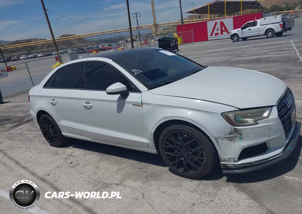 2018 Audi A3 2.0T Premium-2.0T Tech Premium VIN:WAUAUGFF8J1008837 - 13