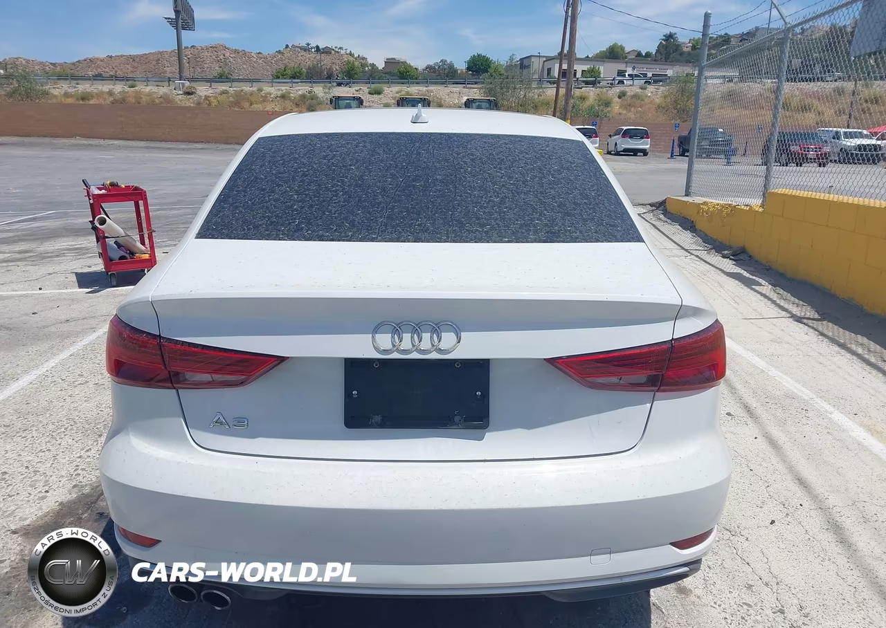 2018 Audi A3 2.0T Premium-2.0T Tech Premium VIN:WAUAUGFF8J1008837 - 16