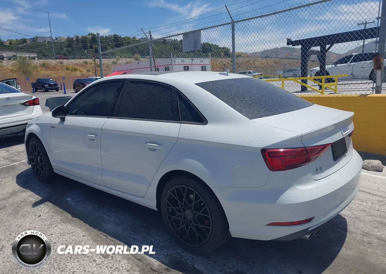 2018 Audi A3 2.0T Premium-2.0T Tech Premium VIN:WAUAUGFF8J1008837 - 3
