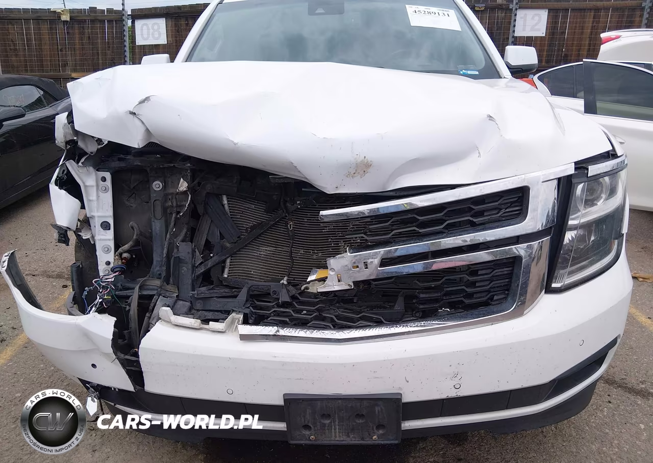2018 Chevrolet Suburban Lt VIN:1GNSKHKCXJR185039 - 12