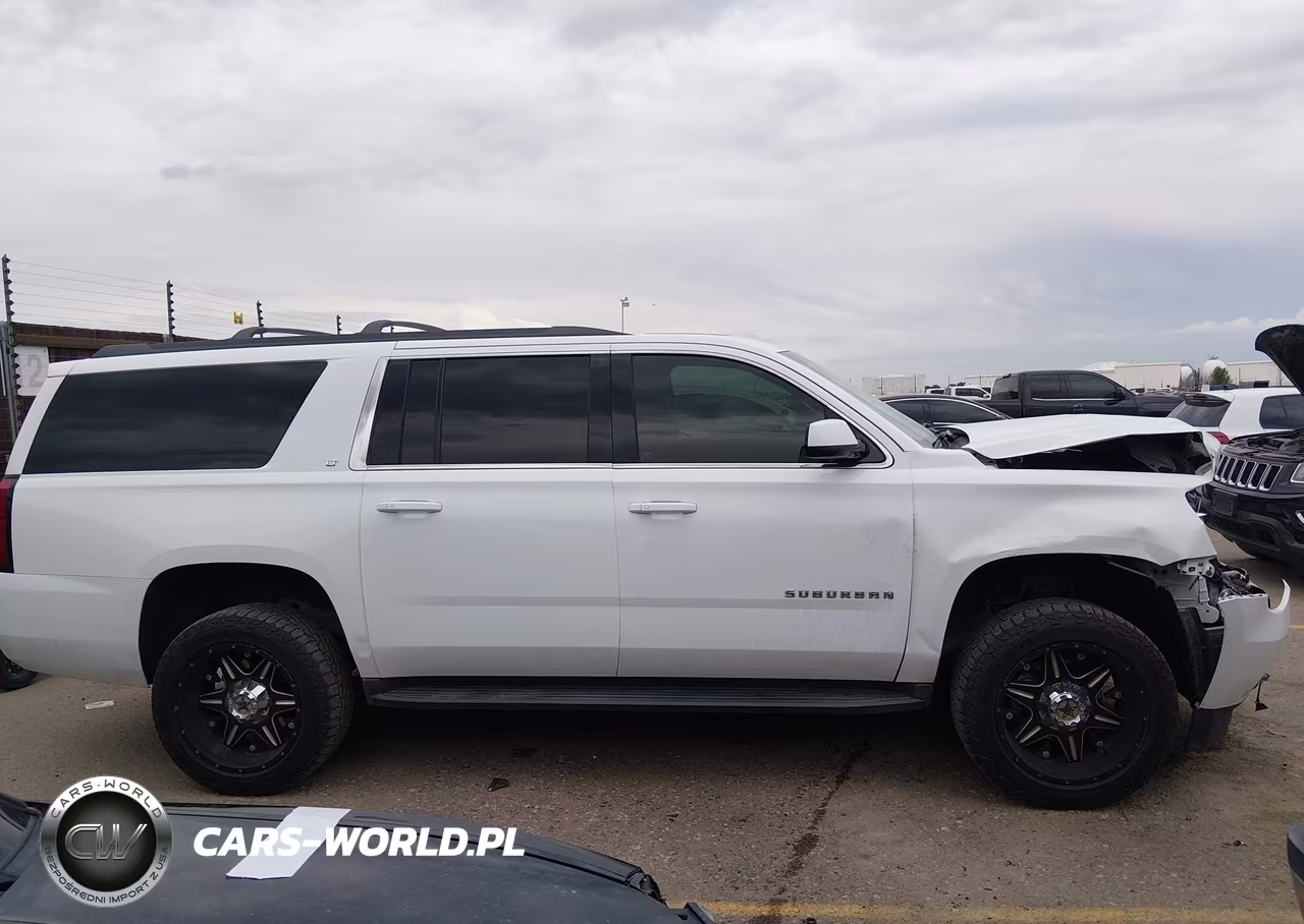 2018 Chevrolet Suburban Lt VIN:1GNSKHKCXJR185039 - 13