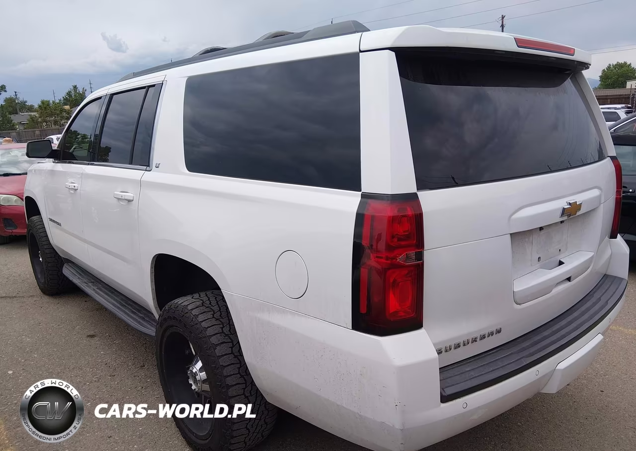 2018 Chevrolet Suburban Lt VIN:1GNSKHKCXJR185039 - 3