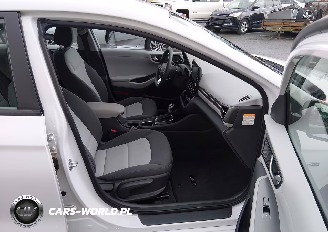 2020 Hyundai Ioniq Hybrid Blue VIN:KMHC65LC7LU220341 - 5