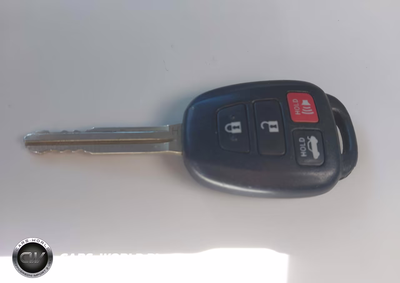 2016 Toyota Corolla Le VIN:2T1BURHEXGC696481 - 11