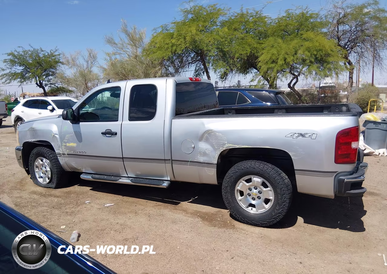 2012 Chevrolet Silverado 1500 Ls VIN:1GCRKREA9CZ123044 - 13