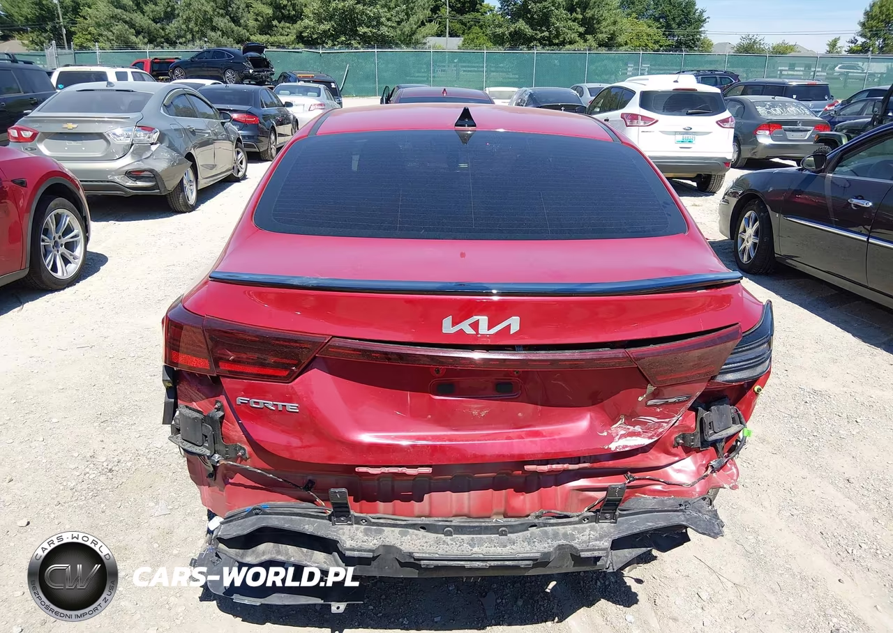 2024 Kia Forte Gt-Line VIN:3KPF54AD9RE807383 - 17