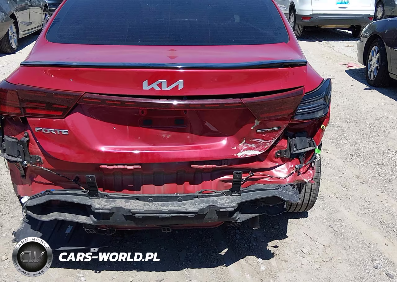 2024 Kia Forte Gt-Line VIN:3KPF54AD9RE807383 - 6