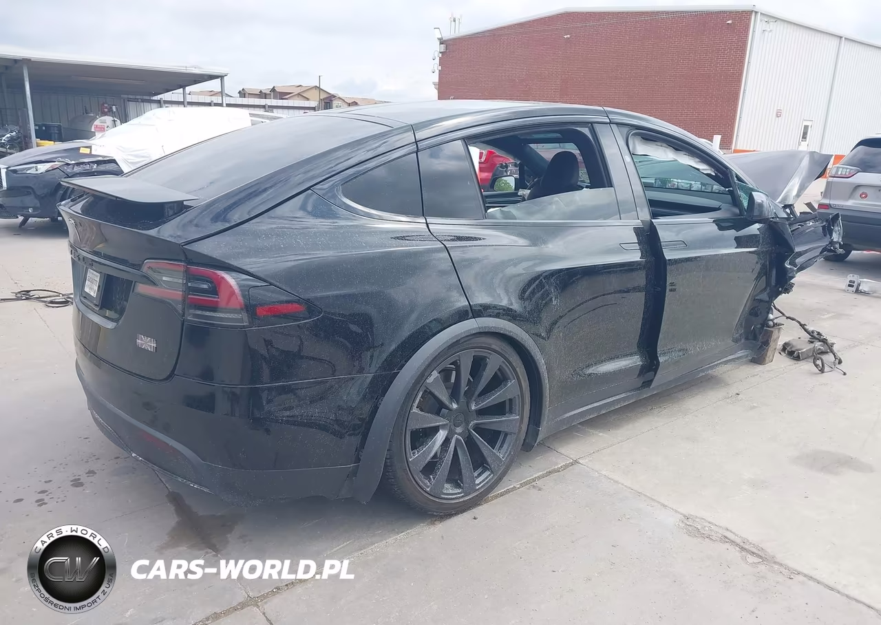 2022 Tesla Model X Plaid Tri Motor All-Wheel Drive VIN:7SAXCBE66NF345351 - 4
