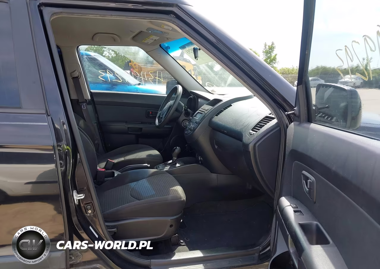 2012 Kia Soul VIN:KNDJT2A50C7415073 - 5
