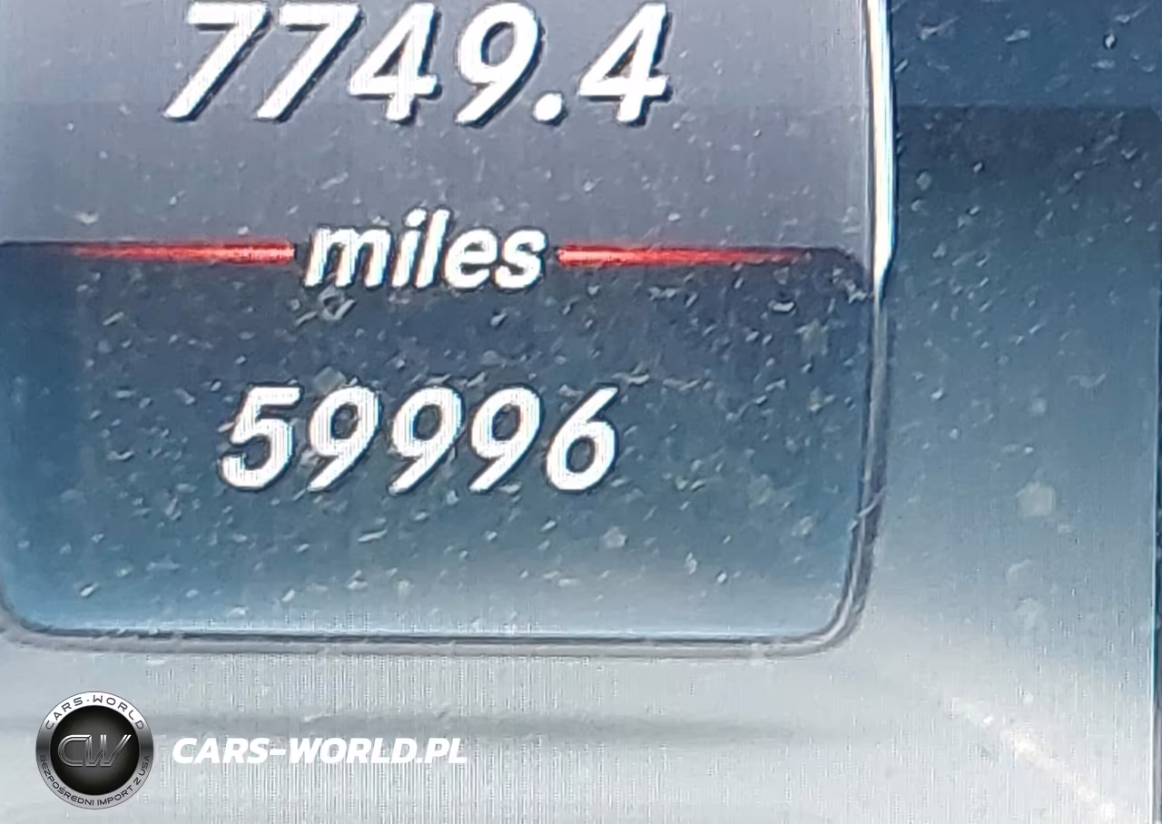 2018 Mercedes-Benz C 300 VIN:55SWF4JB2JU255668 - 15