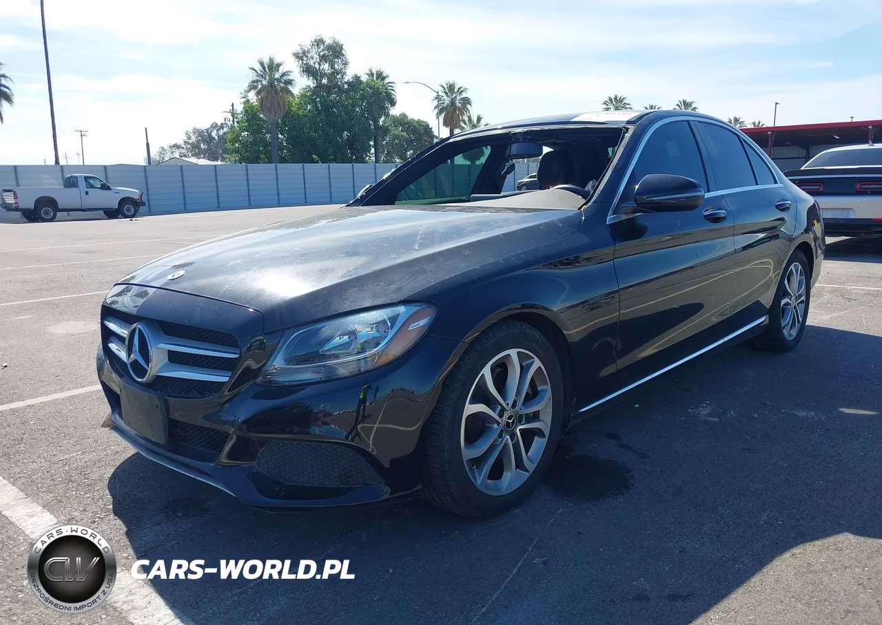 2018 Mercedes-Benz C 300 VIN:55SWF4JB2JU255668 - 2