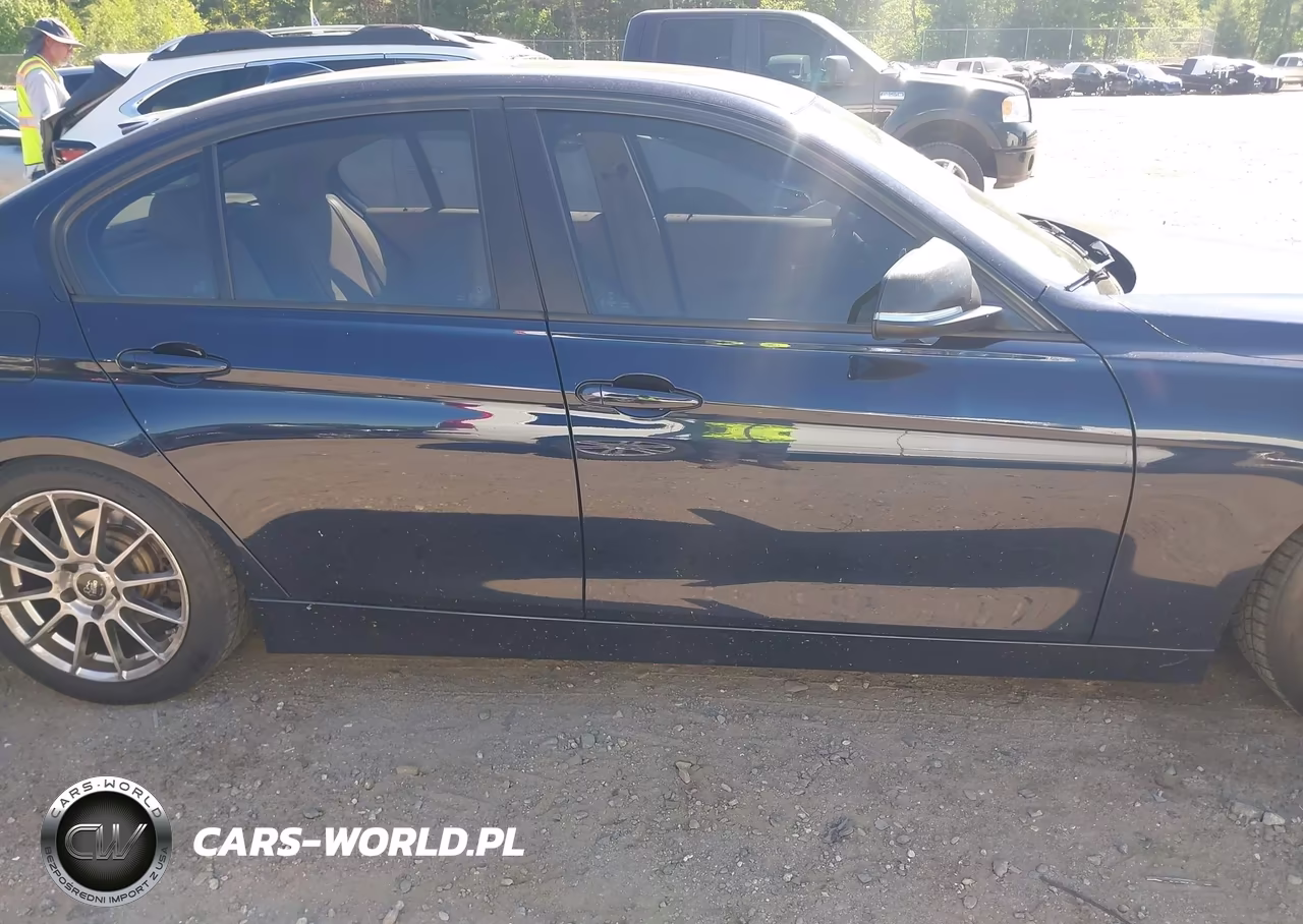 2015 BMW 328I xDrive VIN:WBA3B5G55FNS17722 - 14