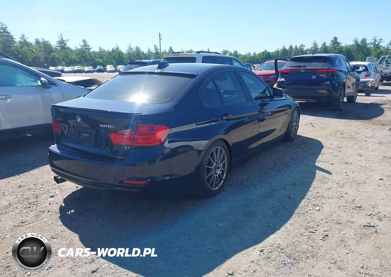 2015 BMW 328I xDrive VIN:WBA3B5G55FNS17722 - 4