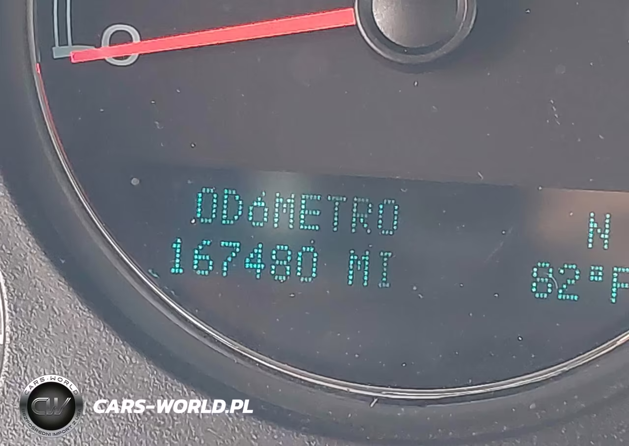 2013 Chevrolet Tahoe Ls VIN:1GNSCAE05DR173908 - 15