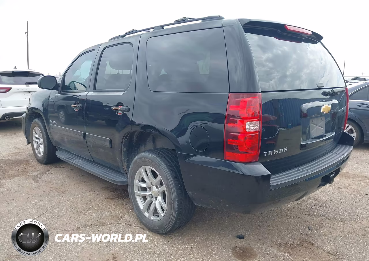 2013 Chevrolet Tahoe Ls VIN:1GNSCAE05DR173908 - 3