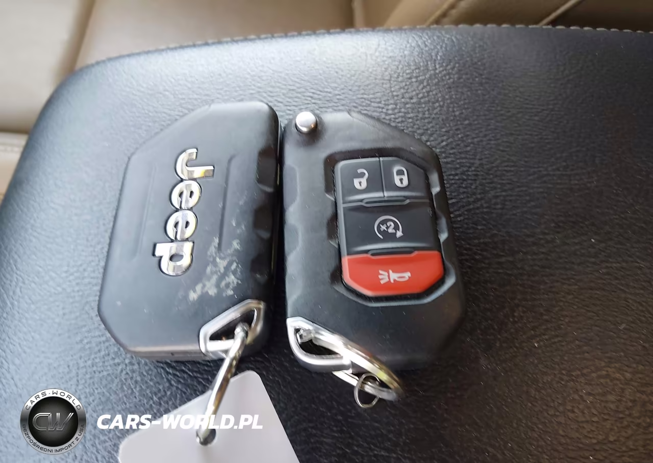 2021 Jeep Wrangler Unlimited Rubicon 4X4 VIN:1C4HJXFN1MW698083 - 11