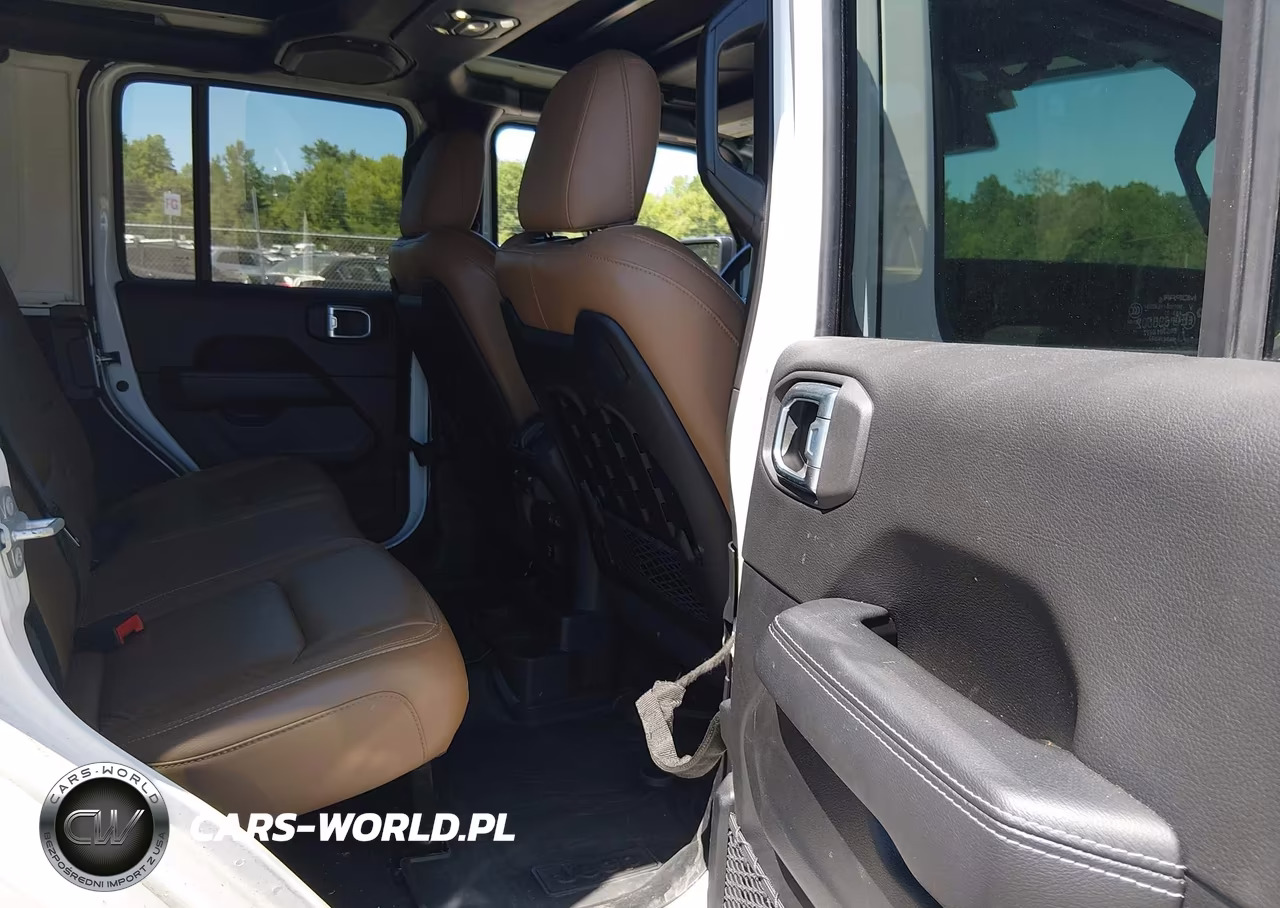 2021 Jeep Wrangler Unlimited Rubicon 4X4 VIN:1C4HJXFN1MW698083 - 8