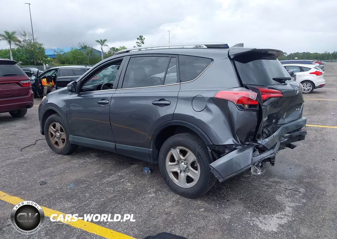 2018 Toyota Rav4 Le VIN:JTMZFREV8JJ175798 - 3