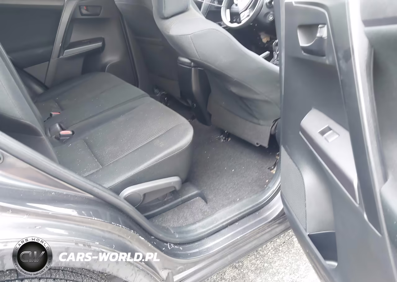 2018 Toyota Rav4 Le VIN:JTMZFREV8JJ175798 - 8
