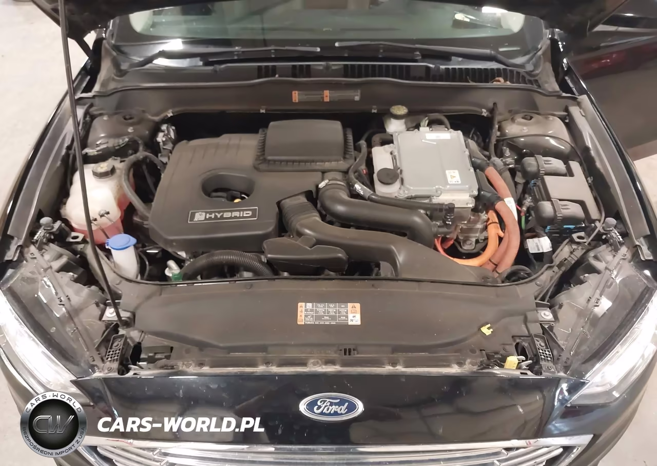 2018 Ford Fusion Hybrid S VIN:3FA6P0UU1JR123011 - 10