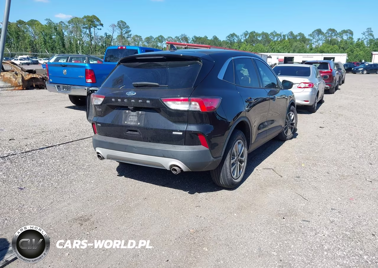 2020 Ford Escape Se VIN:1FMCU0G6XLUC05197 - 4