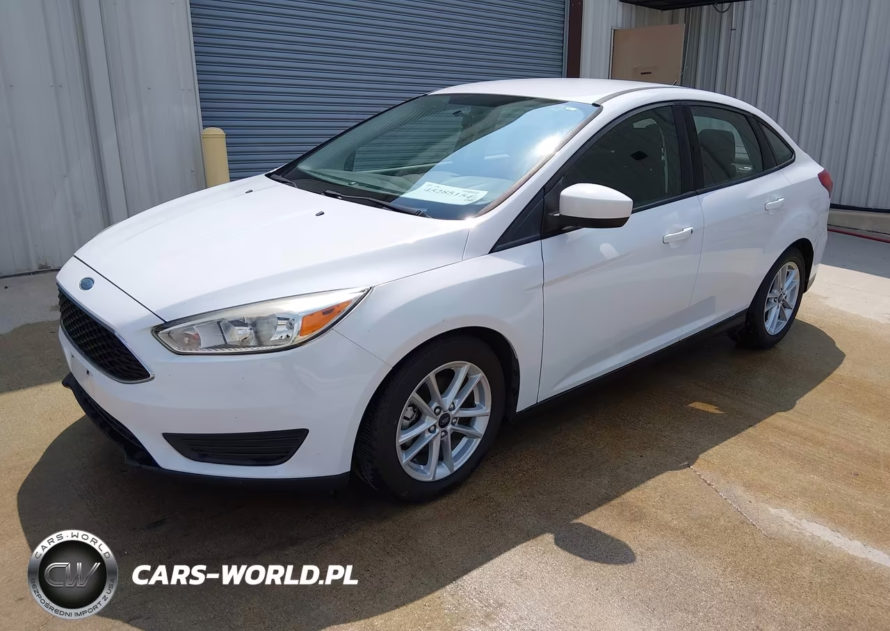 2018 Ford Focus Se VIN:1FADP3F20JL328869 - 2