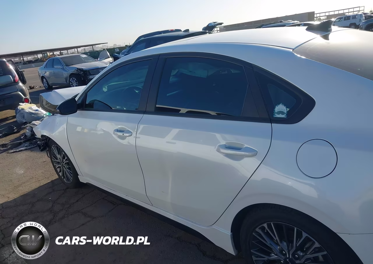 2023 Kia Forte Gt-Line VIN:3KPF54AD9PE552294 - 15