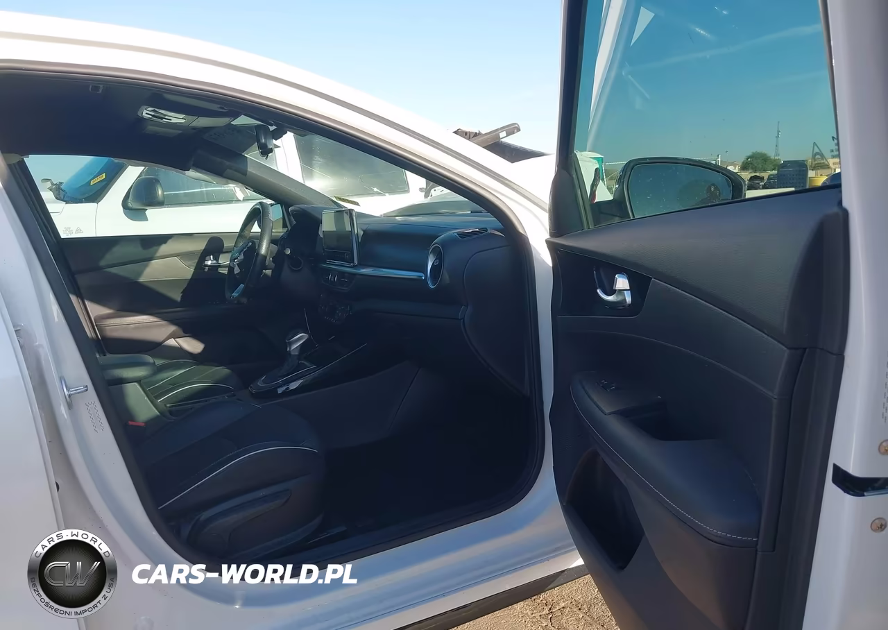 2023 Kia Forte Gt-Line VIN:3KPF54AD9PE552294 - 5