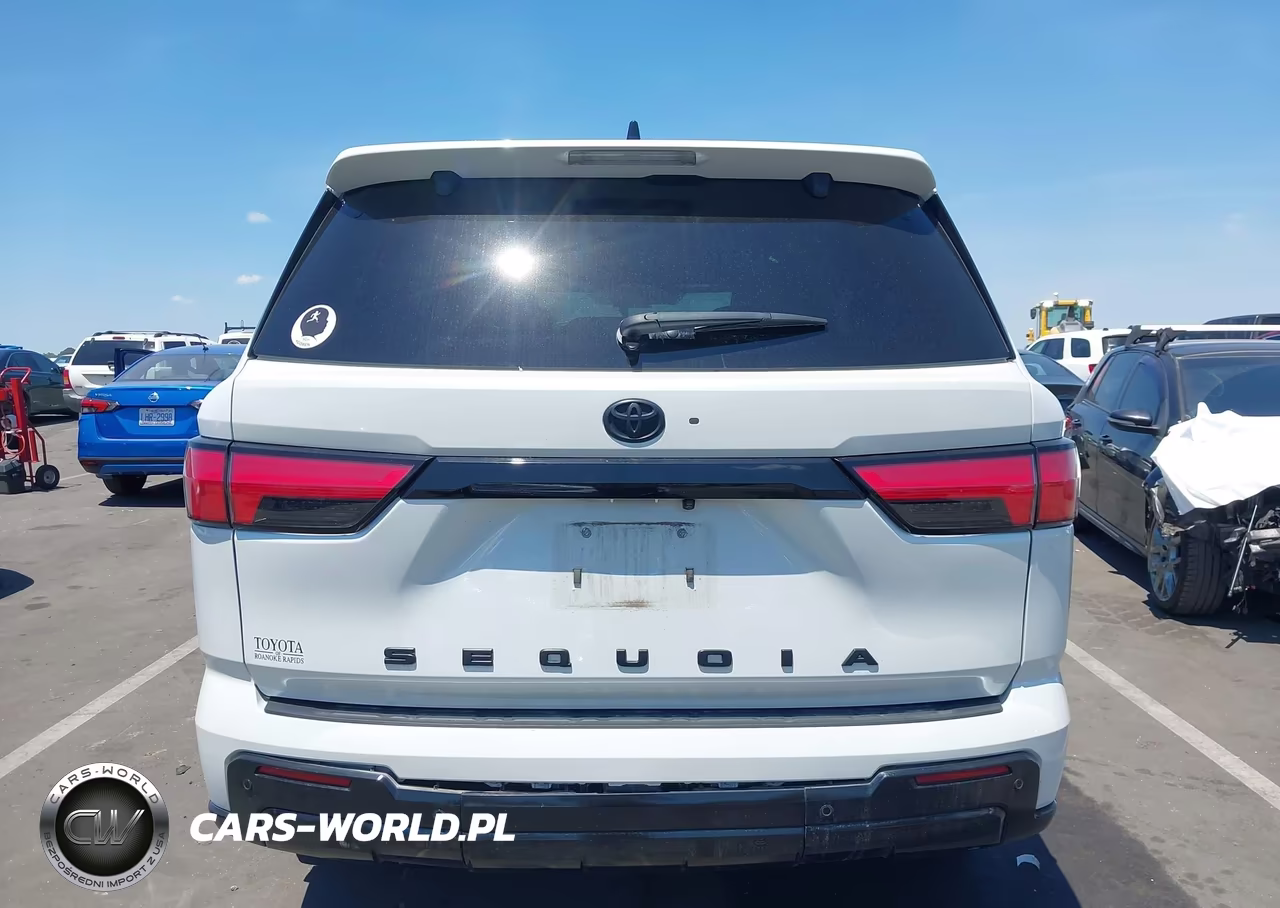 2024 Toyota Sequoia Platinum VIN:7SVAAABA5RX048004 - 17