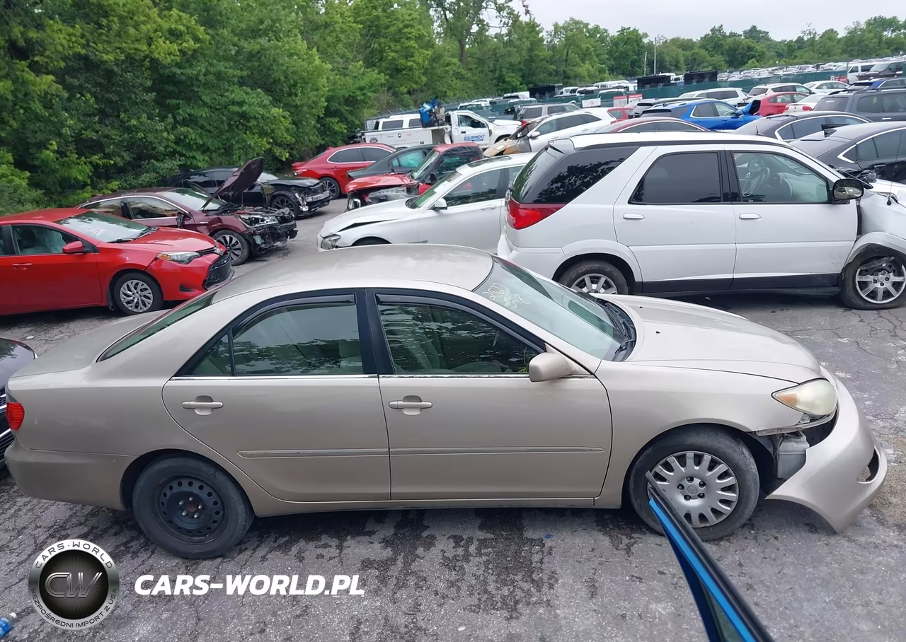 2005 Toyota Camry Xle VIN:4T1BE32K35U992527 - 14