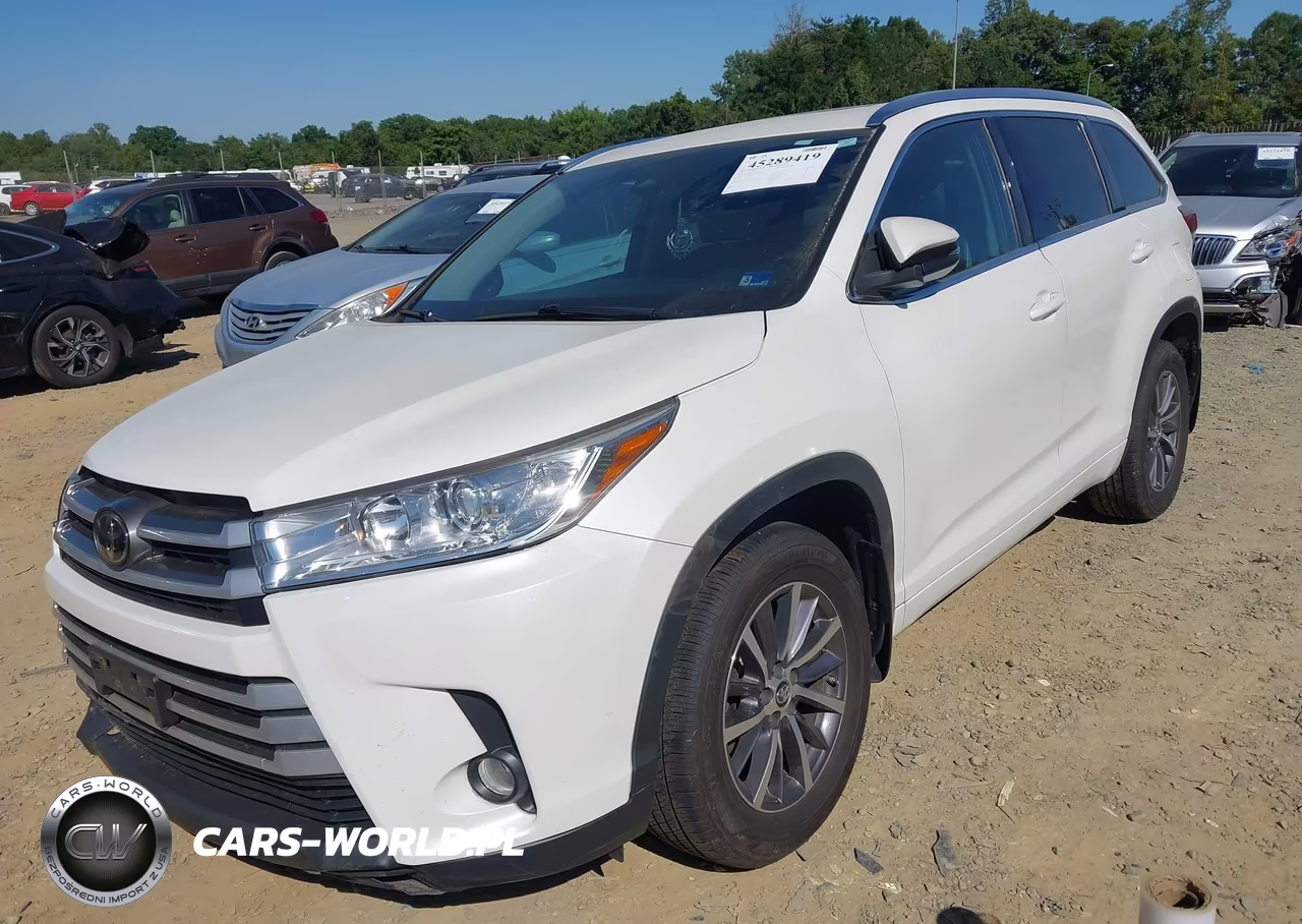 2018 Toyota Highlander Xle VIN:5TDJZRFH0JS526249 - 2