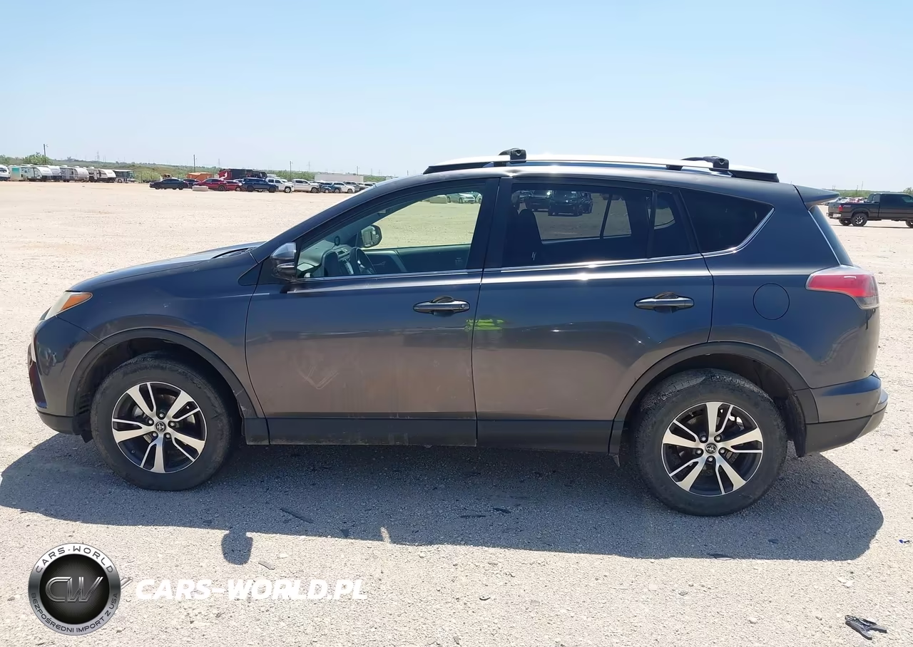 2017 Toyota Rav4 Xle VIN:JTMWFREV8HJ103688 - 14