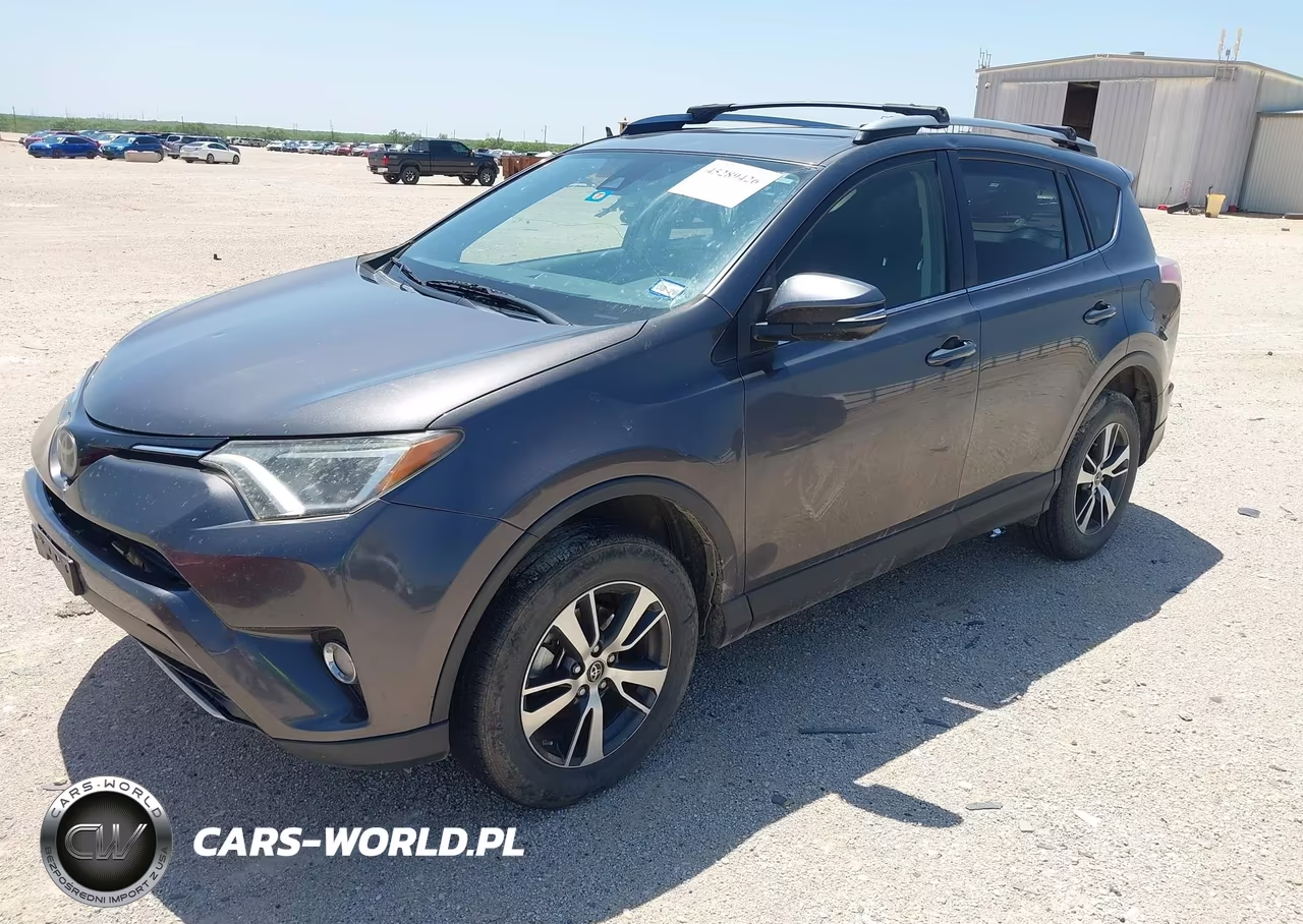 2017 Toyota Rav4 Xle VIN:JTMWFREV8HJ103688 - 2