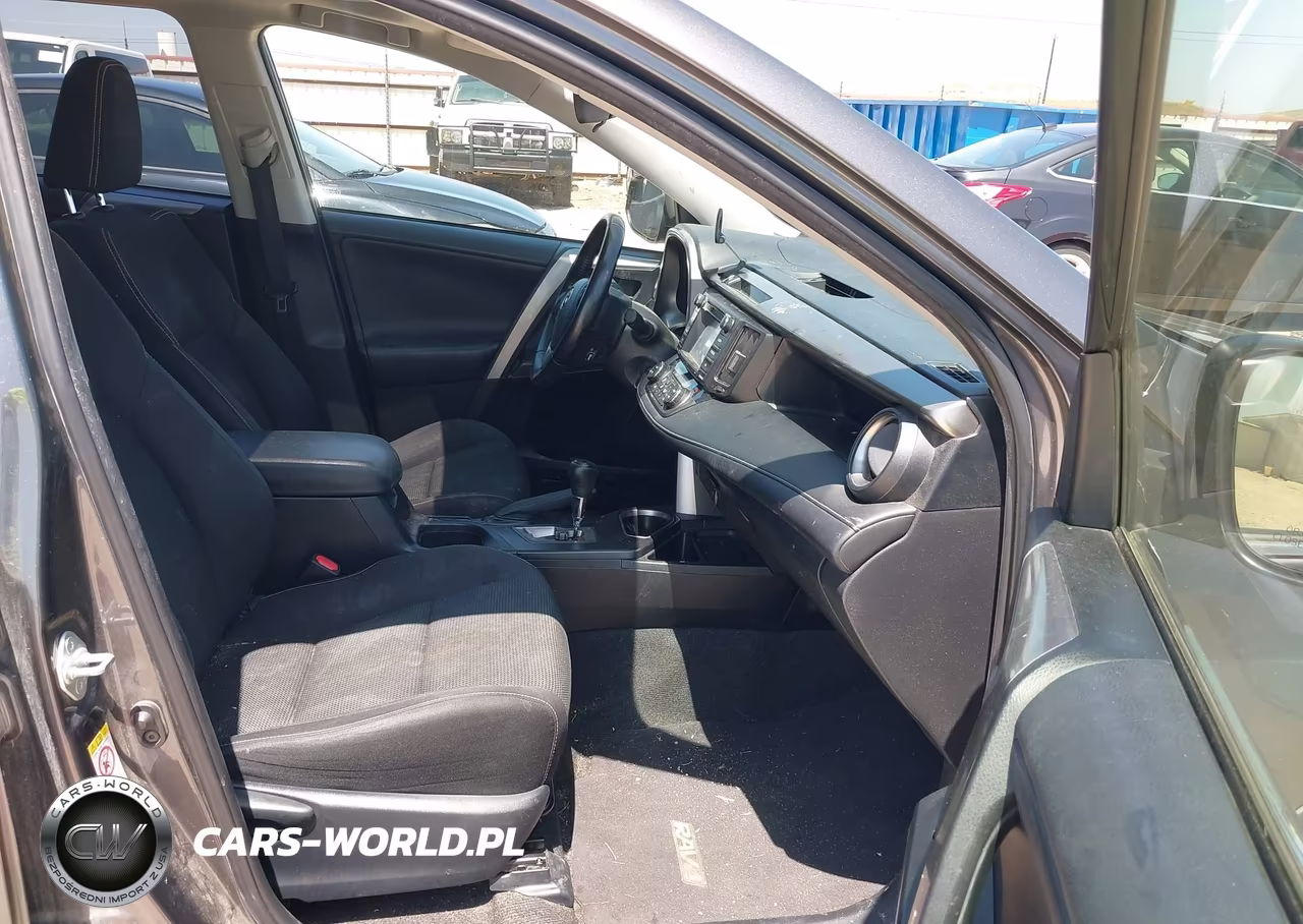 2017 Toyota Rav4 Xle VIN:JTMWFREV8HJ103688 - 5