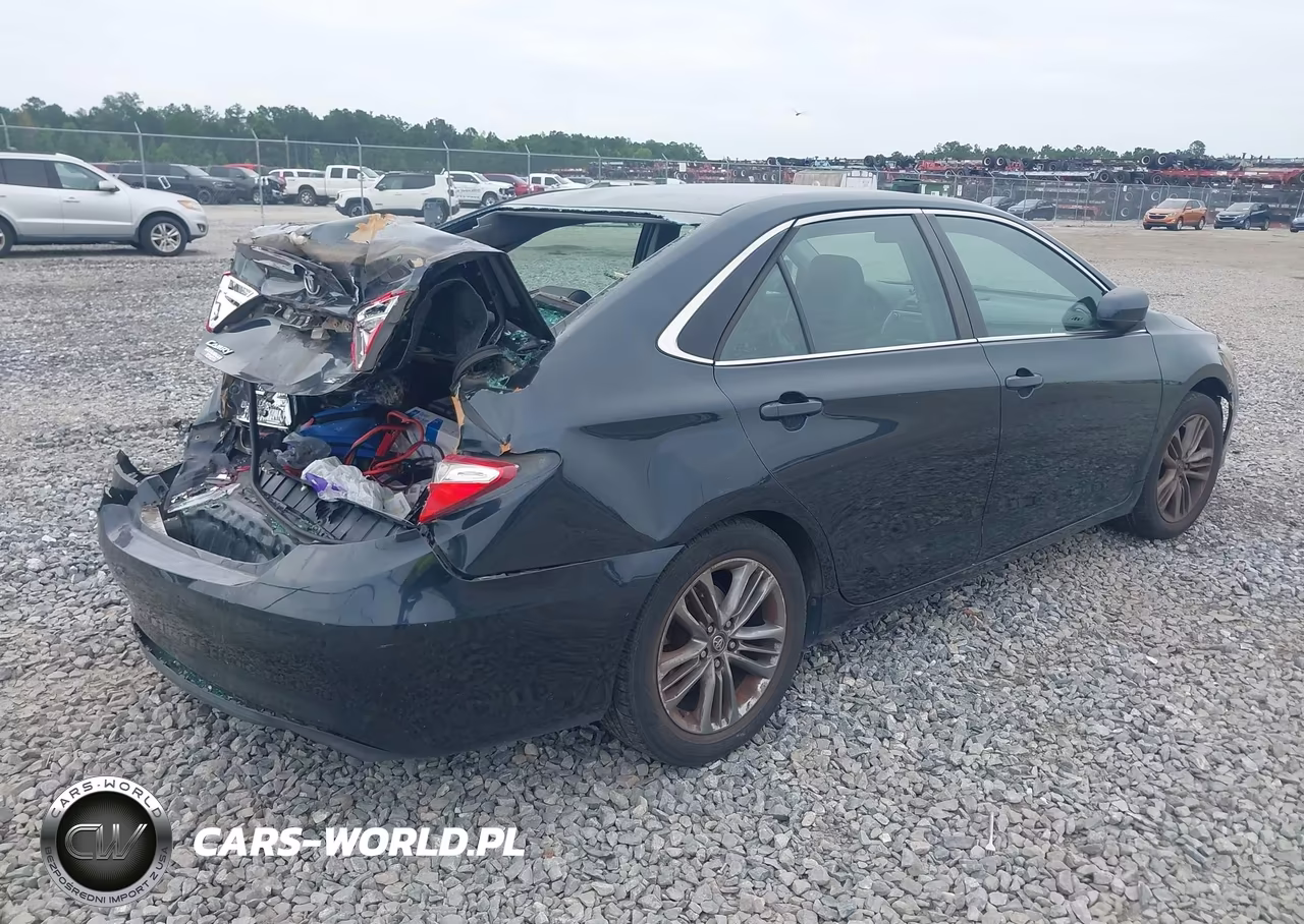 2016 Toyota Camry Se VIN:4T1BF1FK5GU264979 - 4