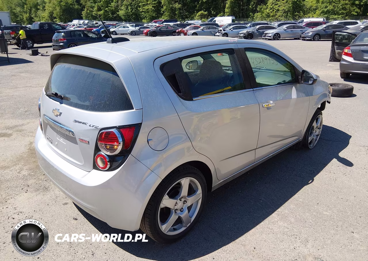 2015 Chevrolet Sonic Ltz Auto VIN:1G1JE6SB0F4125288 - 4
