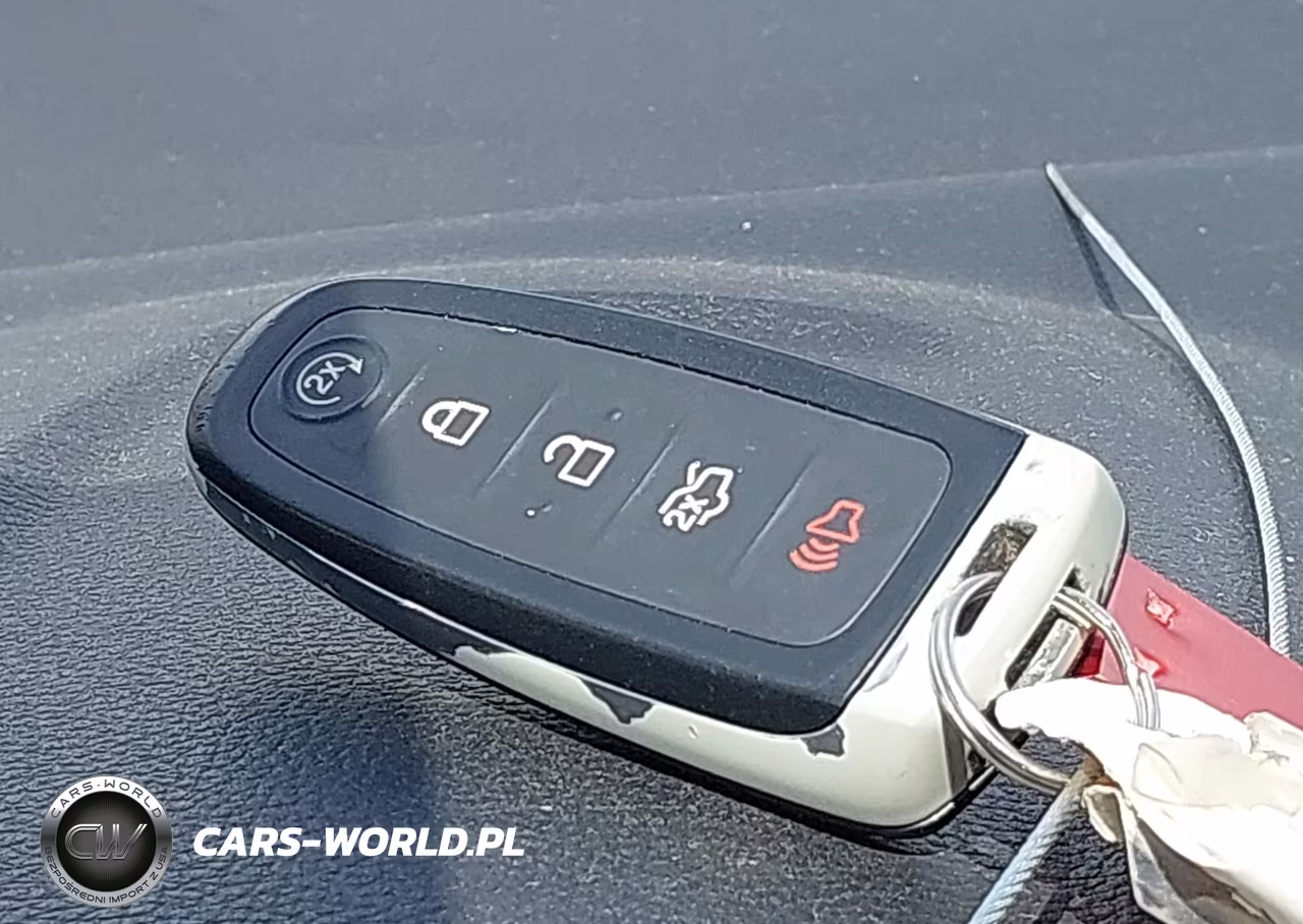 2015 Ford Escape Titanium VIN:1FMCU0JX3FUC85688 - 11
