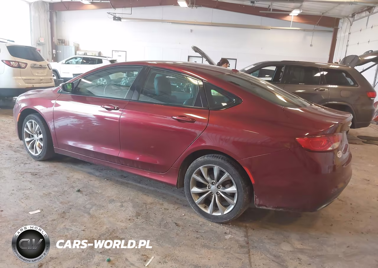 2015 Chrysler 200 S VIN:1C3CCCBB0FN711010 - 3